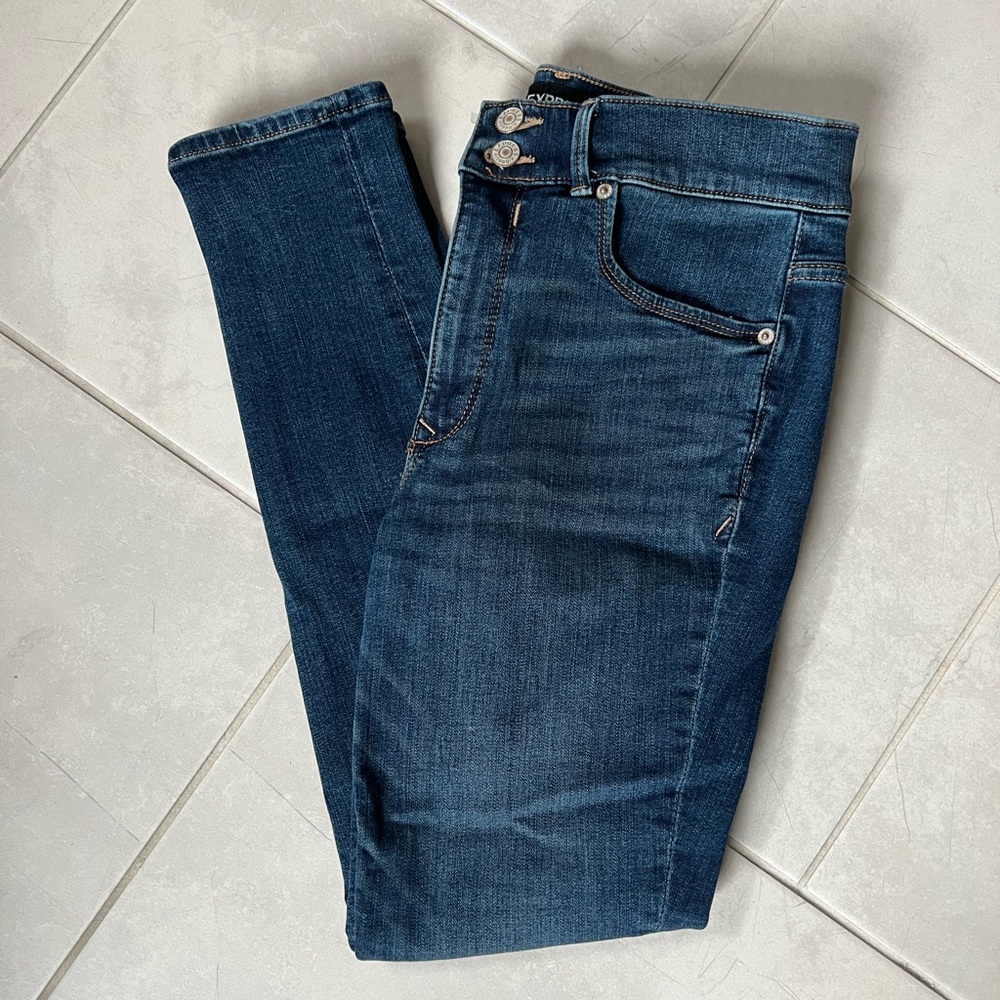 Expressed Cropped Leggings High Rise - size 8